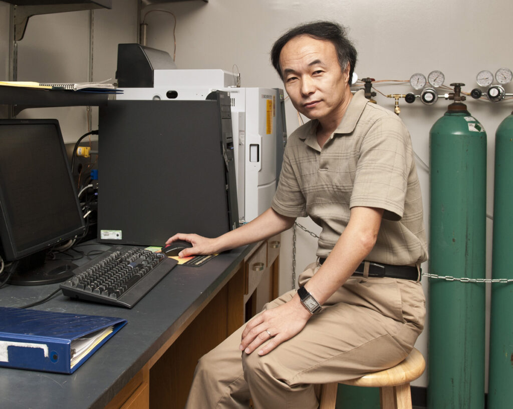 Prof. Kewei Yu